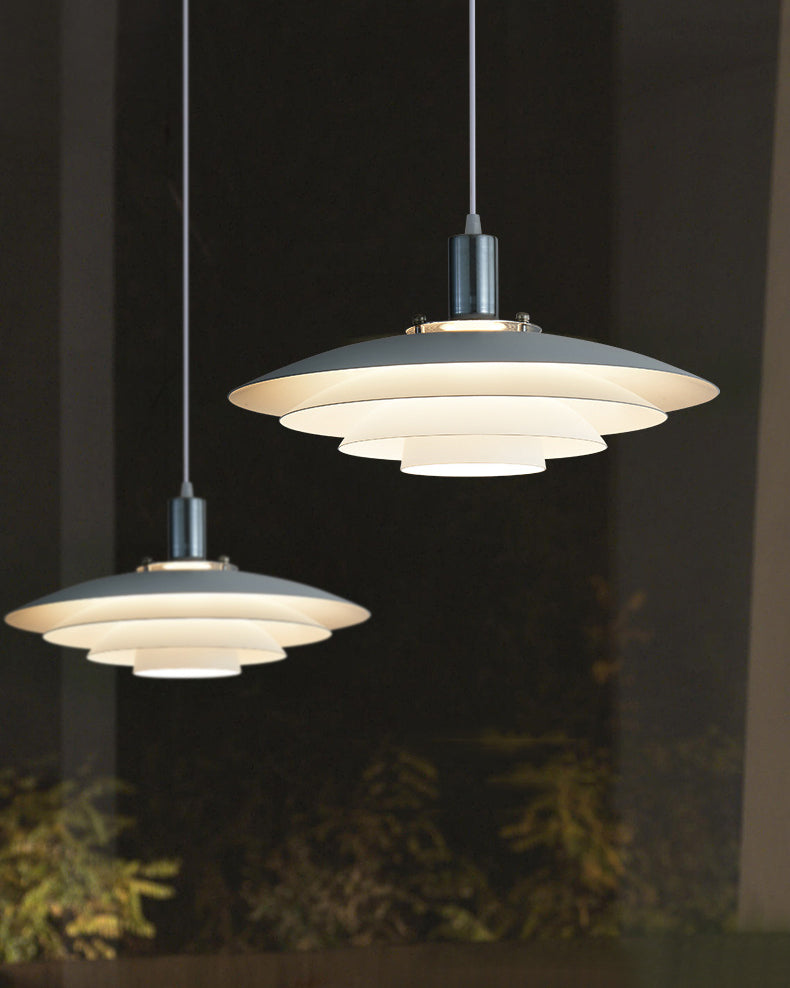 Salle d'éclairage de suspension en métal moderne à une lumière