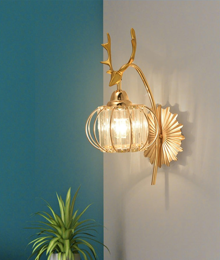 Gold Finish Deer Wall Light Modern 1 Bulb Metal Sconce Light with Round Crystal Shade