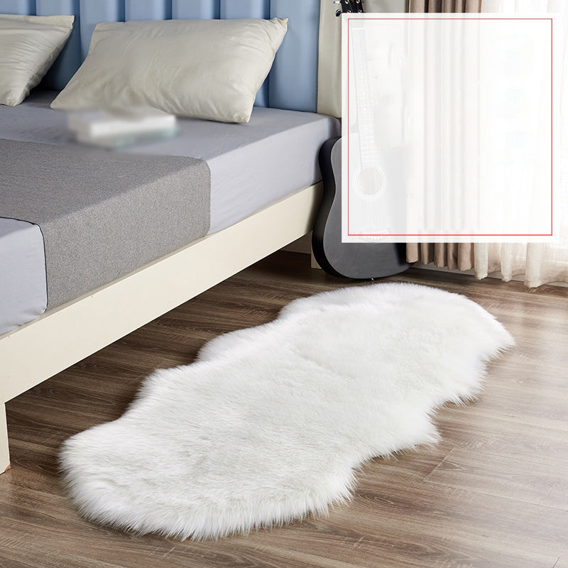 White Plush Area Rug Polyester Pure Color Area Carpet Easy Care Rug for Home Decoration