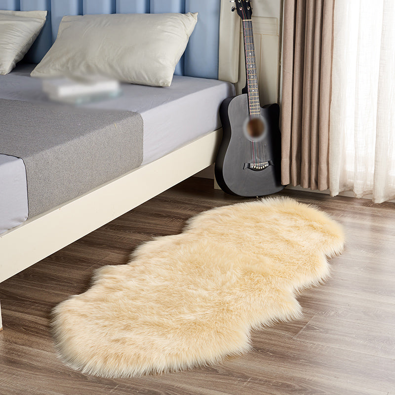 White Plush Area Rug Polyester Pure Color Area Carpet Easy Care Rug for Home Decoration