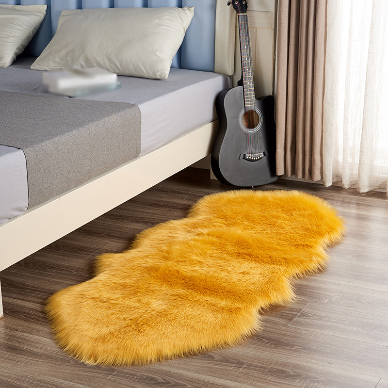 Weißer Plüsch-Teppich aus Polyester in reiner Farbe, pflegeleichter Teppich für die Heimdekoration