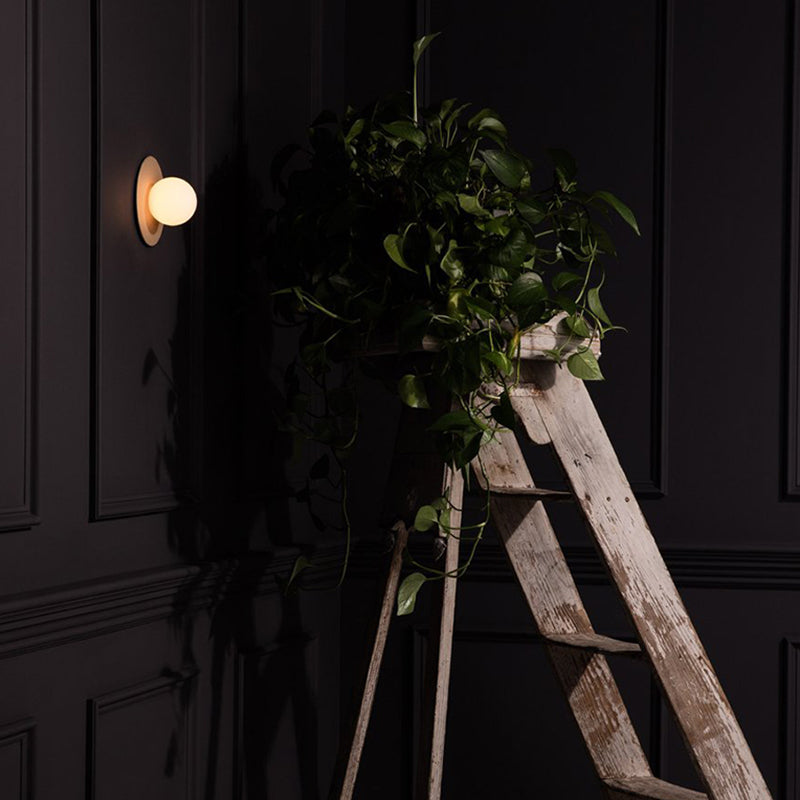 Sala de estar esférica Luz de pared lámpara de vidrio estilo nórdico estilo pared luz en blanco