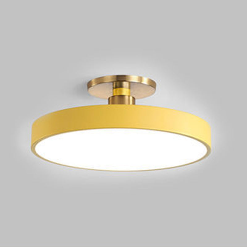 Modern beknopte cirkelvormige led plafondlamp smeedijzeren macaron semi -flush mount met acryl schaduw