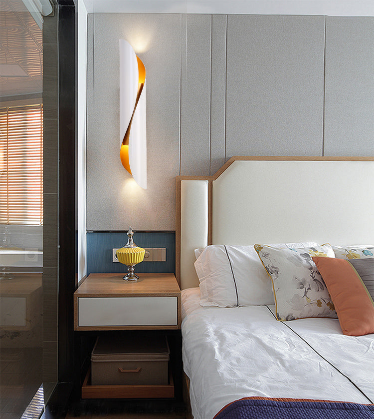 Curved Wall Lighting Fixtures Modern Style 2-Lights Metal Lighting Sconce for Restaurant