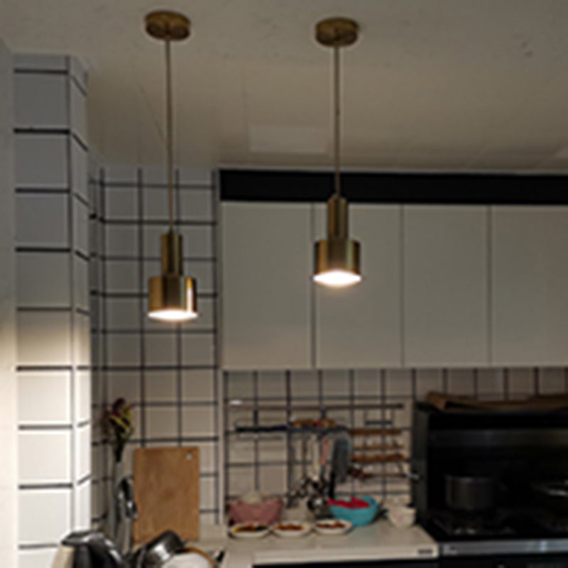 Forme cylindrique en métal Lumière suspendue à style postmoderne Pendre lumière suspendue pour le café