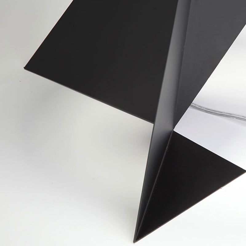 Arte Decor-Light Light Light Lightstand Light Storning Curved Light con tonalità metallica