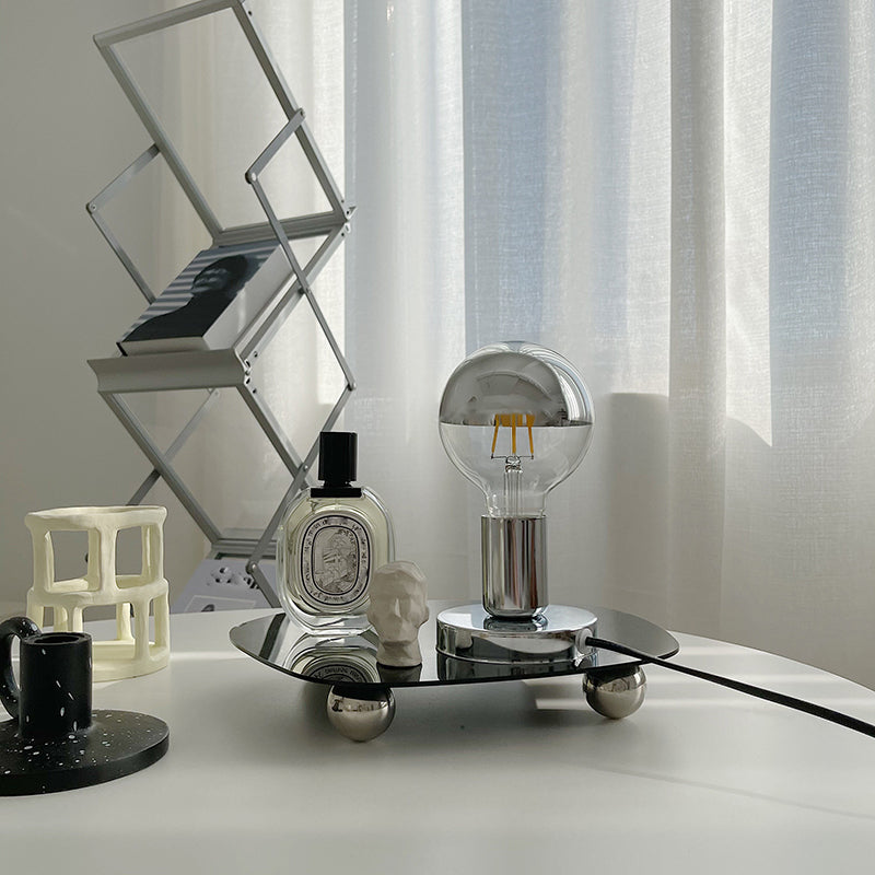 Comodino in metallo d'argento luce creativa Nordic 1 tavolo da tavolo per camera da letto