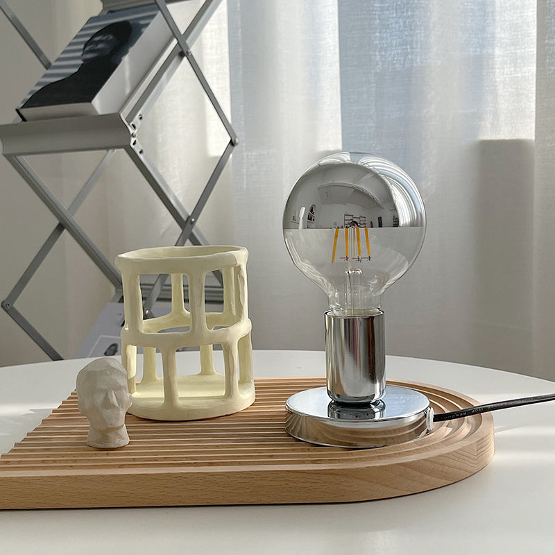 Comodino in metallo d'argento luce creativa Nordic 1 tavolo da tavolo per camera da letto