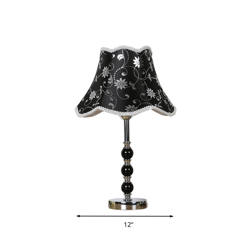 1 Lampada leggera da tavolo in cristallo campagna per camera da letto smerlata nera Luce notturna con motivo a fiori