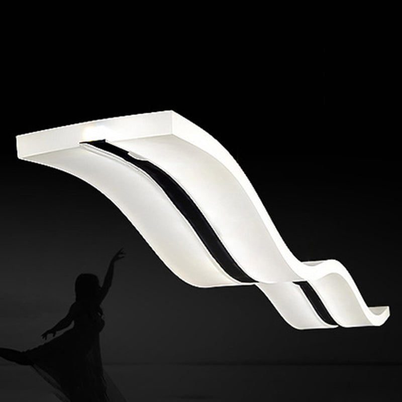 Lumière en île à LED blanche en acrylique dans le pendentif linéaire en acier inoxydable moderne en acier inoxydable