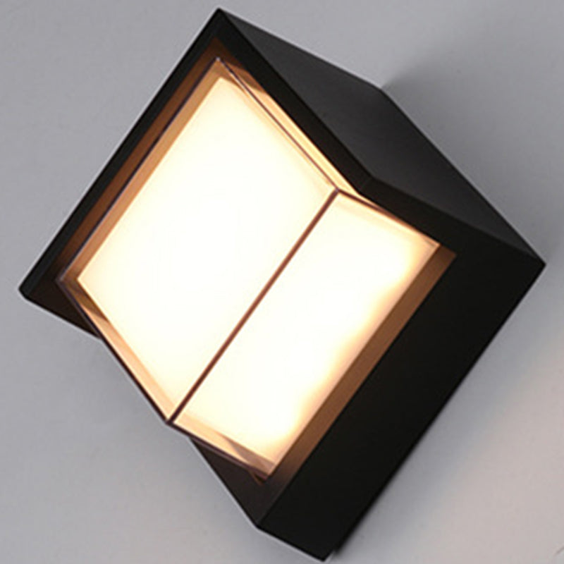 Geometric Shade Wall Lighting Modern Simple Style Metal 1 Light Sconce Light in Black