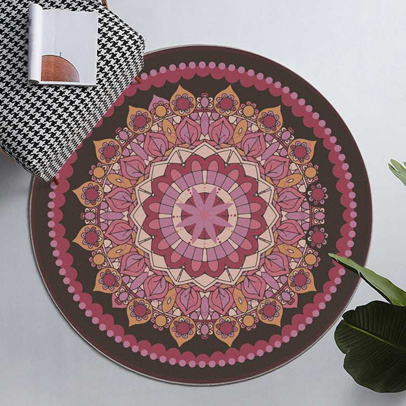 Traditional Floral Print Carpet Polyester Round Area Rug Stain Resistant Area Carpet for Living Room