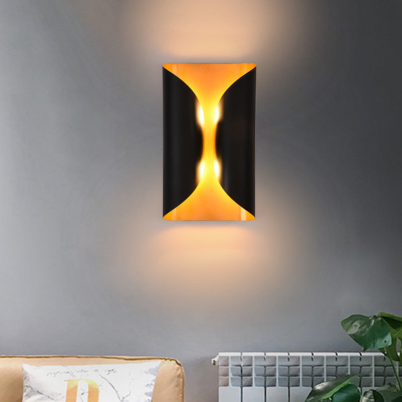 Lampada a parete in metallo curvo a parete contemporanea in stile oro-nere dell'illuminazione da parete