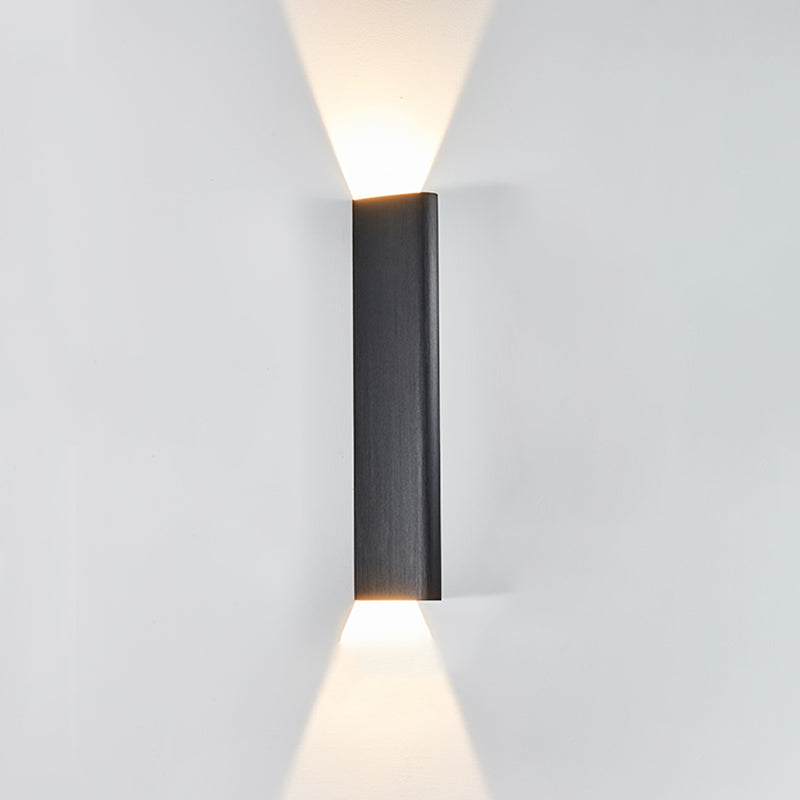 Metal Triangle Wall Light Fixture Simple Style LED Wall Sconce Lighting for Living Room