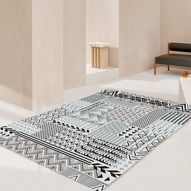 Traditional Area Carpet Retro Tribal Symbols Rug Polyester Home Decor Carpet with Anti-Slip Backing