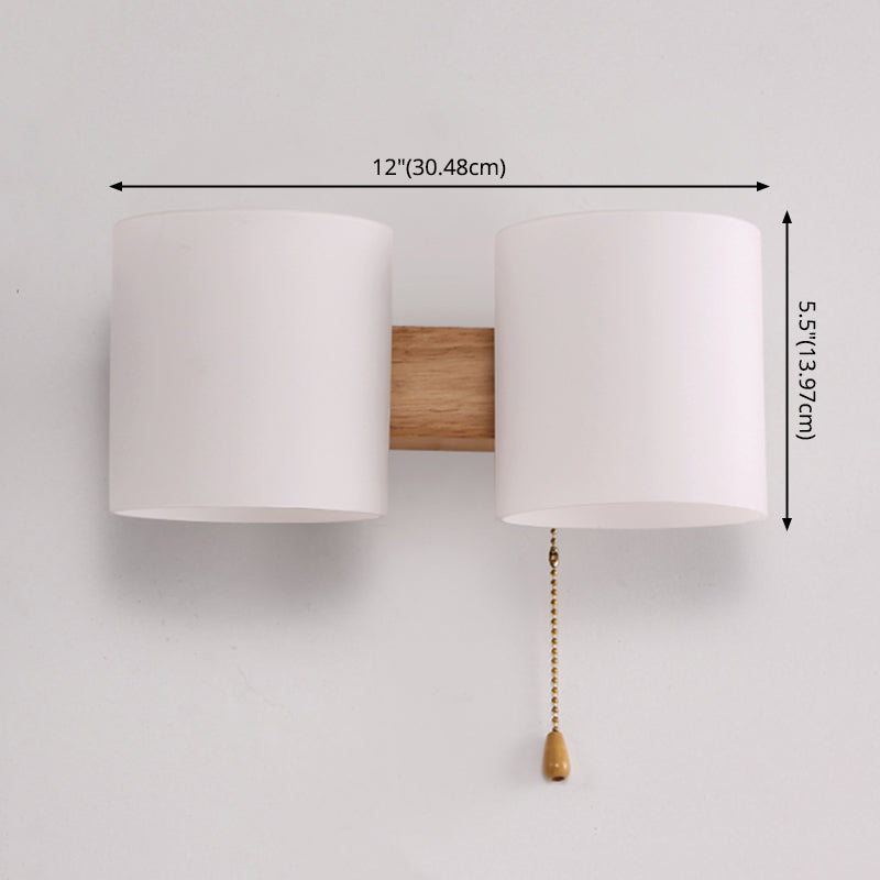 Application murale cylindroïde en bois dans la lampe murale en verre blanche de style concis moderne dans la couleur du journal