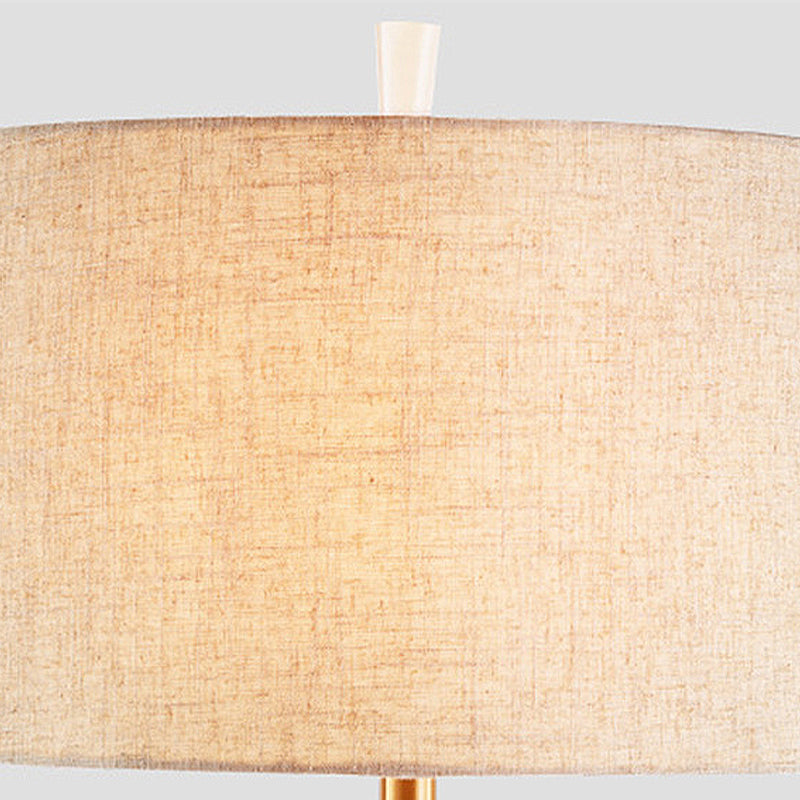 Lampada da tavolo in tamburo di lino Illuminazione tradizionalista Lampada da tavolo per camera da letto a 1 luce con base cilindrica in cristallo