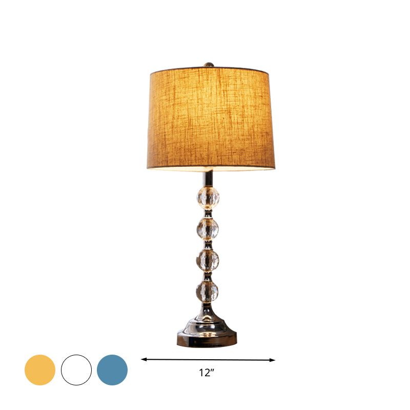 Lampada da tavolo tradizionale in tessuto con luce notturna a 1 luce in bianco/marrone/blu per soggiorno con sfera di cristallo