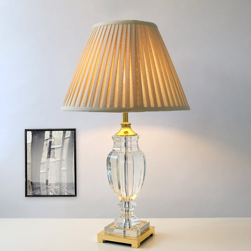 Lampe de table de salon effilée tissu élégant rustique 1 lumière de nuit beige lumière avec accent en cristal