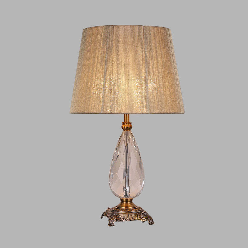 Lámpara de mesa de cristal Teardrop K9, lámpara de mesita de noche rural de 1 luz para dormitorio en color beige con pantalla plisada de tela