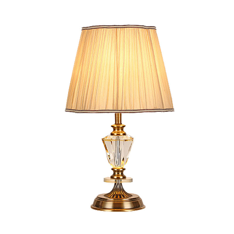 Lámpara de mesa de sala de estar cónica Bulbo de cristal en beige luz nocturna