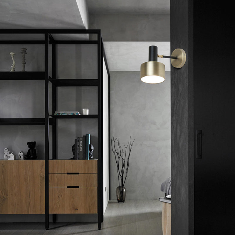Cilíndrico negro y dorado Modernismo 1 Cabeza Deflexión de iluminación de pared de metal para sala de estar