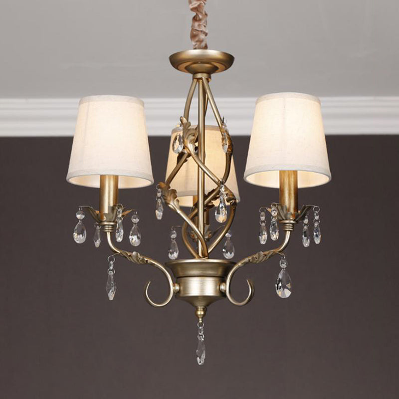 Luz de la tela de cono Luz clásica 3 luces Luces colgantes de sala de estar en blanco con cristal