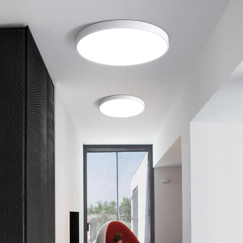 Round Acrylic Flush Ceiling Lights Modern Style 1-Light Flush Mount Light Fixtures