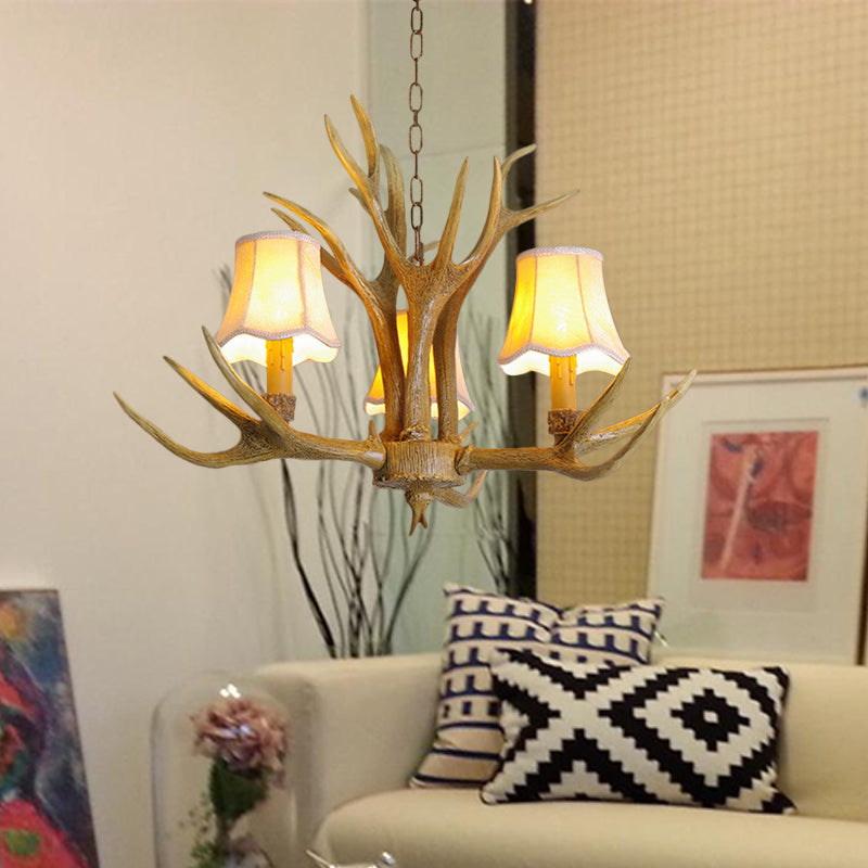 Lampada per goccia di soggiorno conico Resina tradizionale 3/4/5 Bulbi lampadario marrone Luce a sospensione con corna