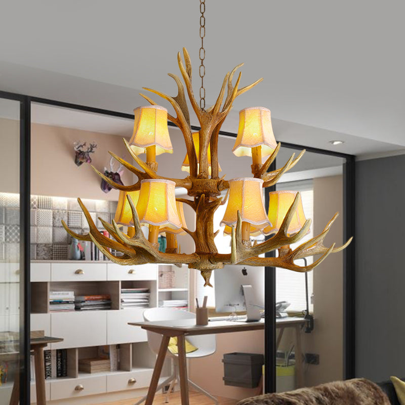 Lampada per goccia di soggiorno conico Resina tradizionale 3/4/5 Bulbi lampadario marrone Luce a sospensione con corna
