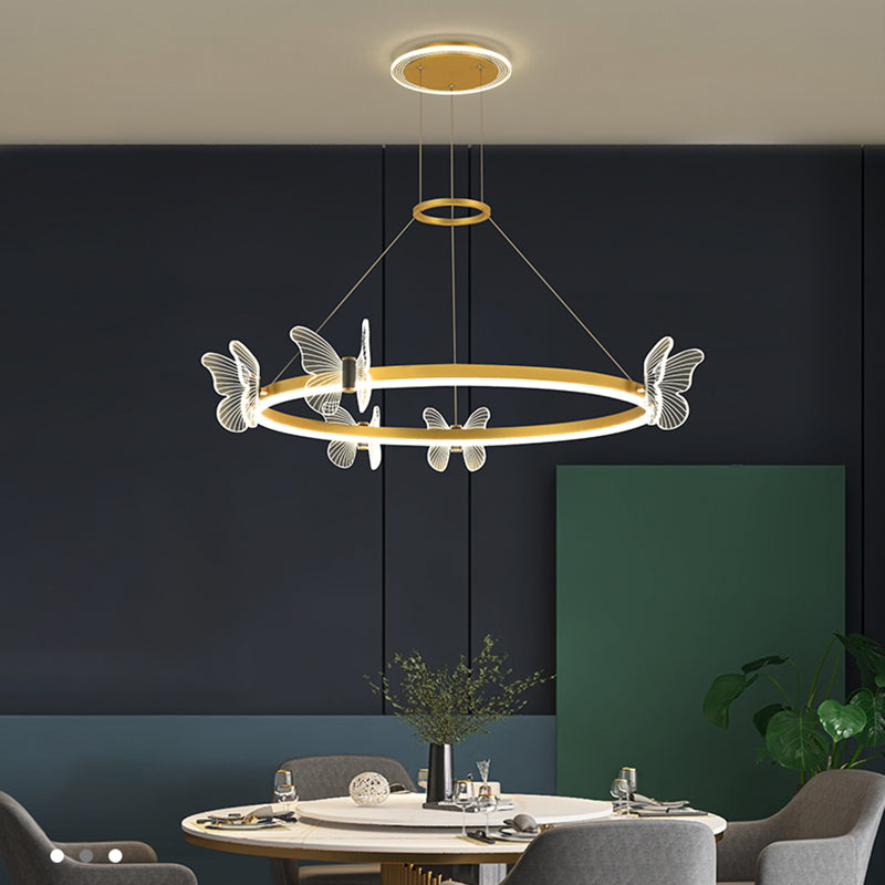 Lustre en or moderne