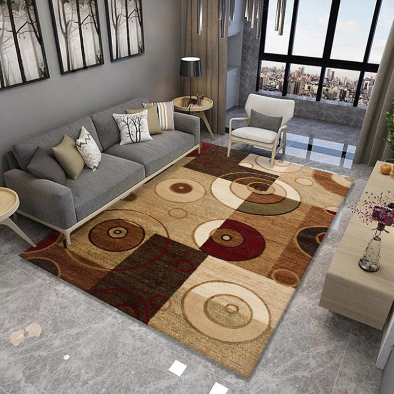 Contemporary Triangle Pattern Rug Polyester Carpet Washable Indoor Carpet for Home Decoration