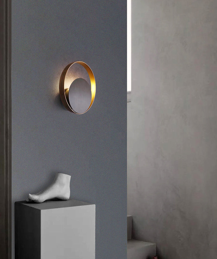 Black and Gold Single Wall Lamp in Modern Simplicity Copper Circular Wall Light for Interior Spaces