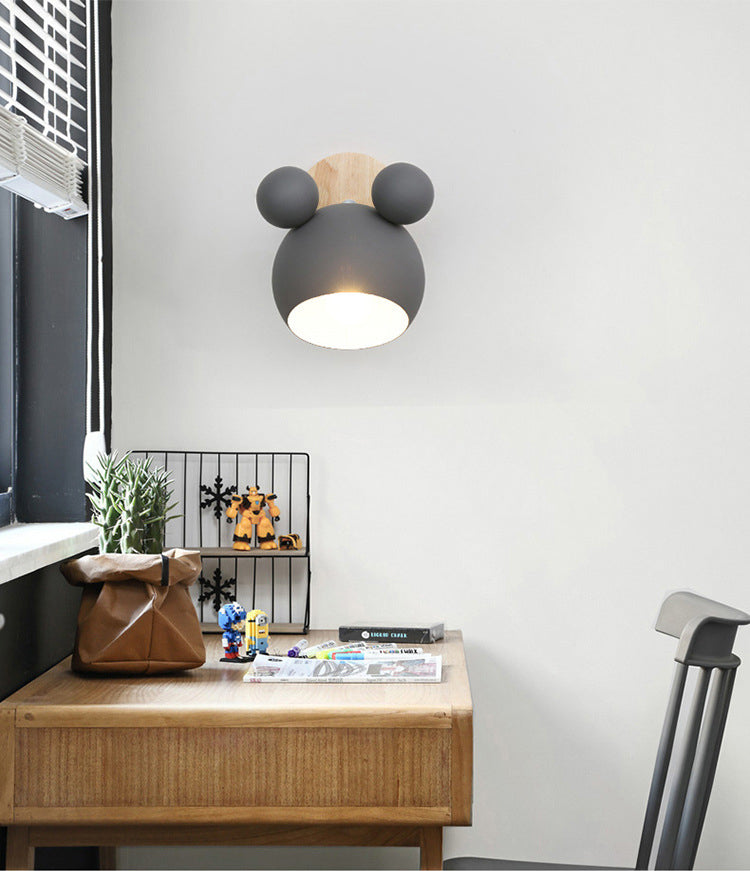 Lámpara de pared de globo de madera de pared única nórdica moderna con sombra de hierro forjado