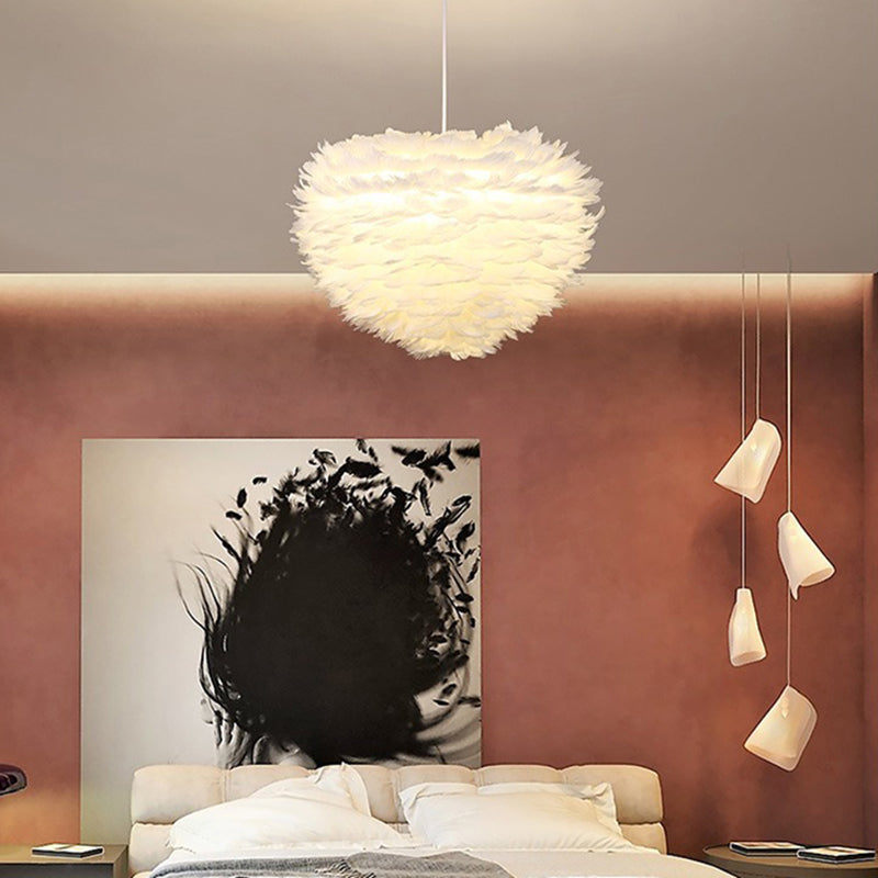 Romantic Heart Shaped Hanging Light, Feather Shade Single-Bulb Pendant Lighting in White for Bedroom