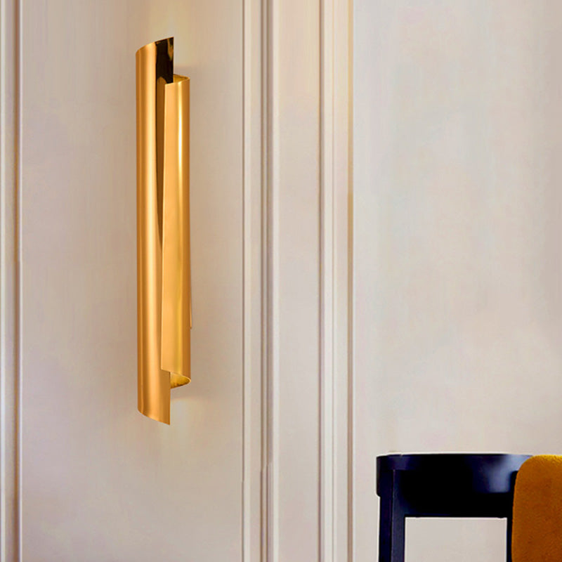 Lámpara de pared curva de pared Simplicidad posmoderna Lámpara de montaje de pared de acero inoxidable para sala de estar