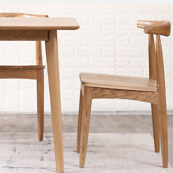 Minimalist Style Dining Table with Fixed Solid Wood Dining Table and Chairs