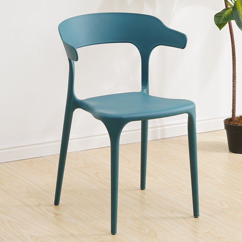 Kunststoff moderner Küchenseitenstuhl 20 '' breiter mattes Finish Armstuhl mit 4 Beinen