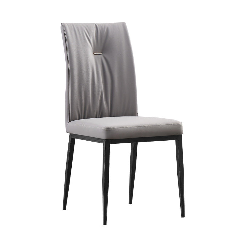 Moderne zeitgenössische Leder -Parsons -Stuhlseite Essstühle mit Metallbeinen