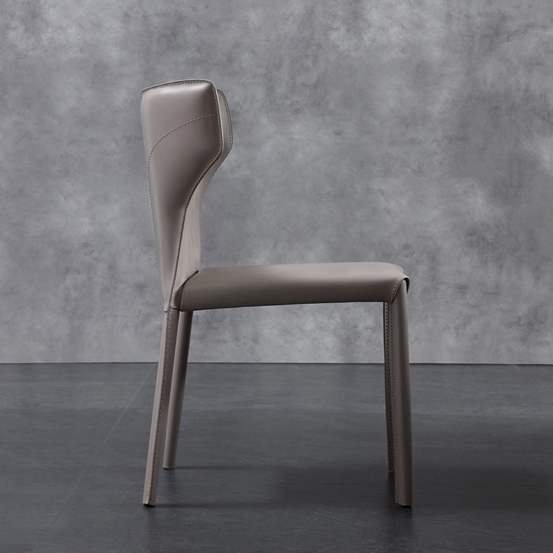 Moderner Wingback Side Stuhl Leder armlosen Essstuhl mit Metallbeinen