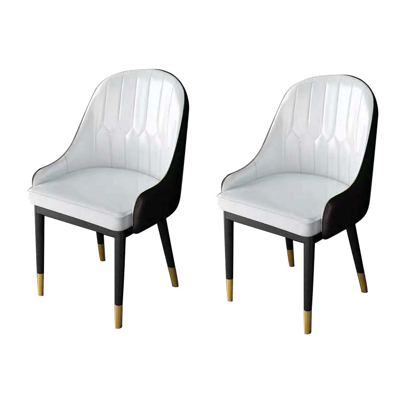 Glamstil Faux Lederstuhl Parsons Essstuhl für Zuhause mit schwarzen Beinen