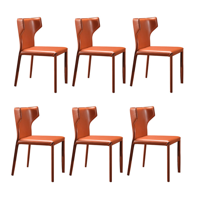 Zeitgenössischer Esstuhl mit Metallbeinen Wingback Parsons Stuhl für den Heimgebrauch