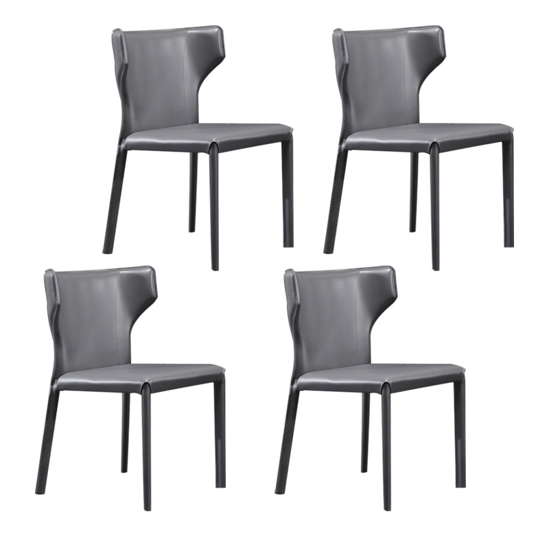 Zeitgenössischer Esstuhl mit Metallbeinen Wingback Parsons Stuhl für den Heimgebrauch