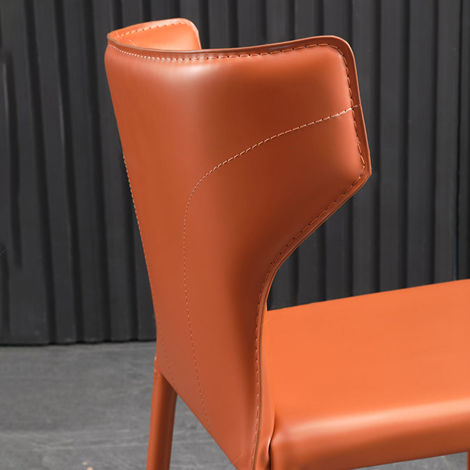 Zeitgenössischer Esstuhl mit Metallbeinen Wingback Parsons Stuhl für den Heimgebrauch