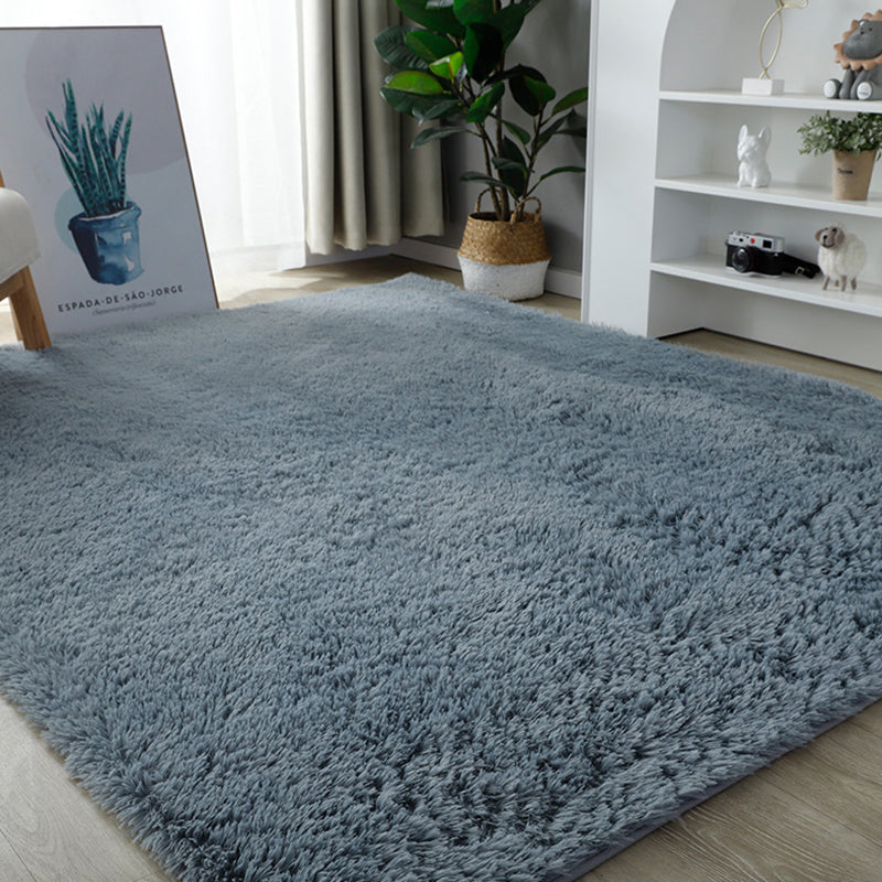 Tapis moderne décontracté.