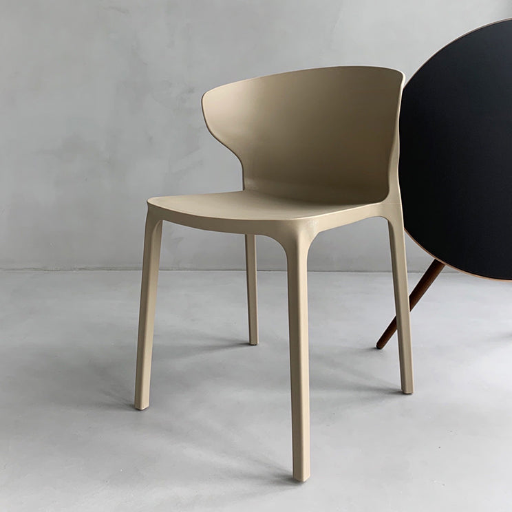 Contemporary Plastic Dining Chair 15.5'' Wide Wingback Side Chair for Home Use