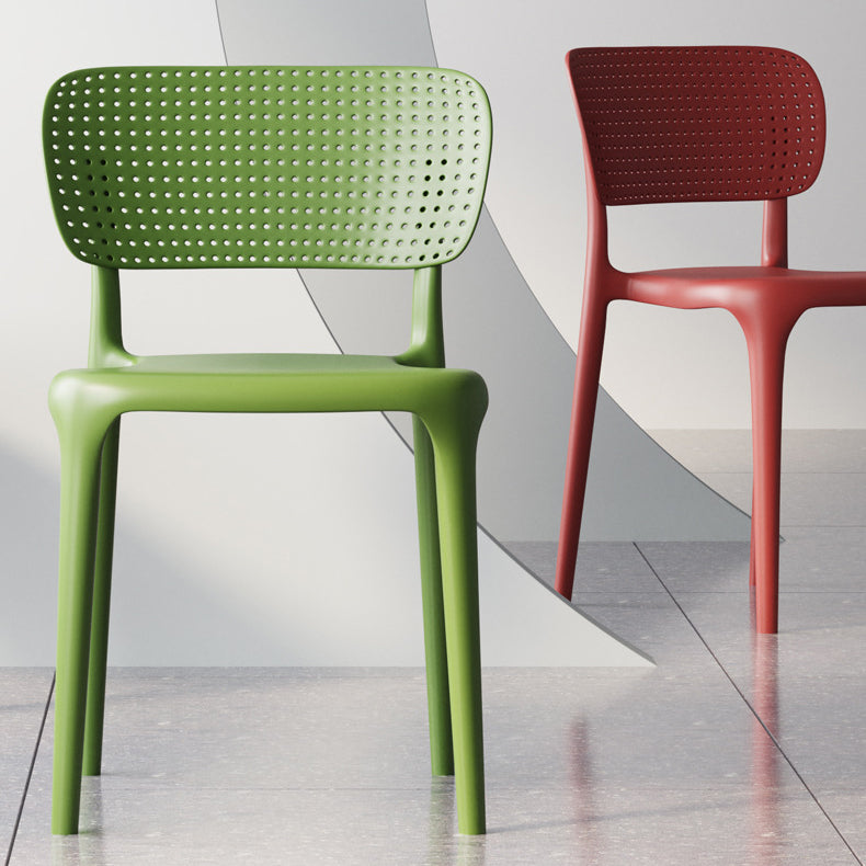 Chaise de restauration en plastique contemporain 16.5 '' Chaise latéral ouverte de grande envergure pour un usage domestique