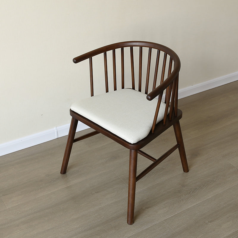 Chaise d'intérieur minimaliste avec base en bois, chaise Winsor de 21 pouces de large avec 4 pieds pour restaurant