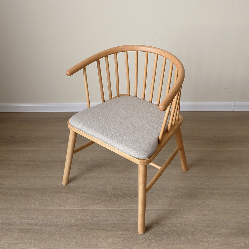 Chaise d'intérieur minimaliste avec base en bois, chaise Winsor de 21 pouces de large avec 4 pieds pour restaurant