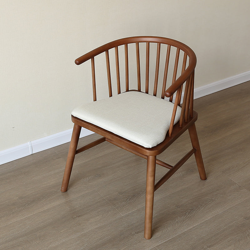 Chaise d'intérieur minimaliste avec base en bois, chaise Winsor de 21 pouces de large avec 4 pieds pour restaurant